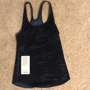 Lululemon Studio Racerback Blue Camo size 6